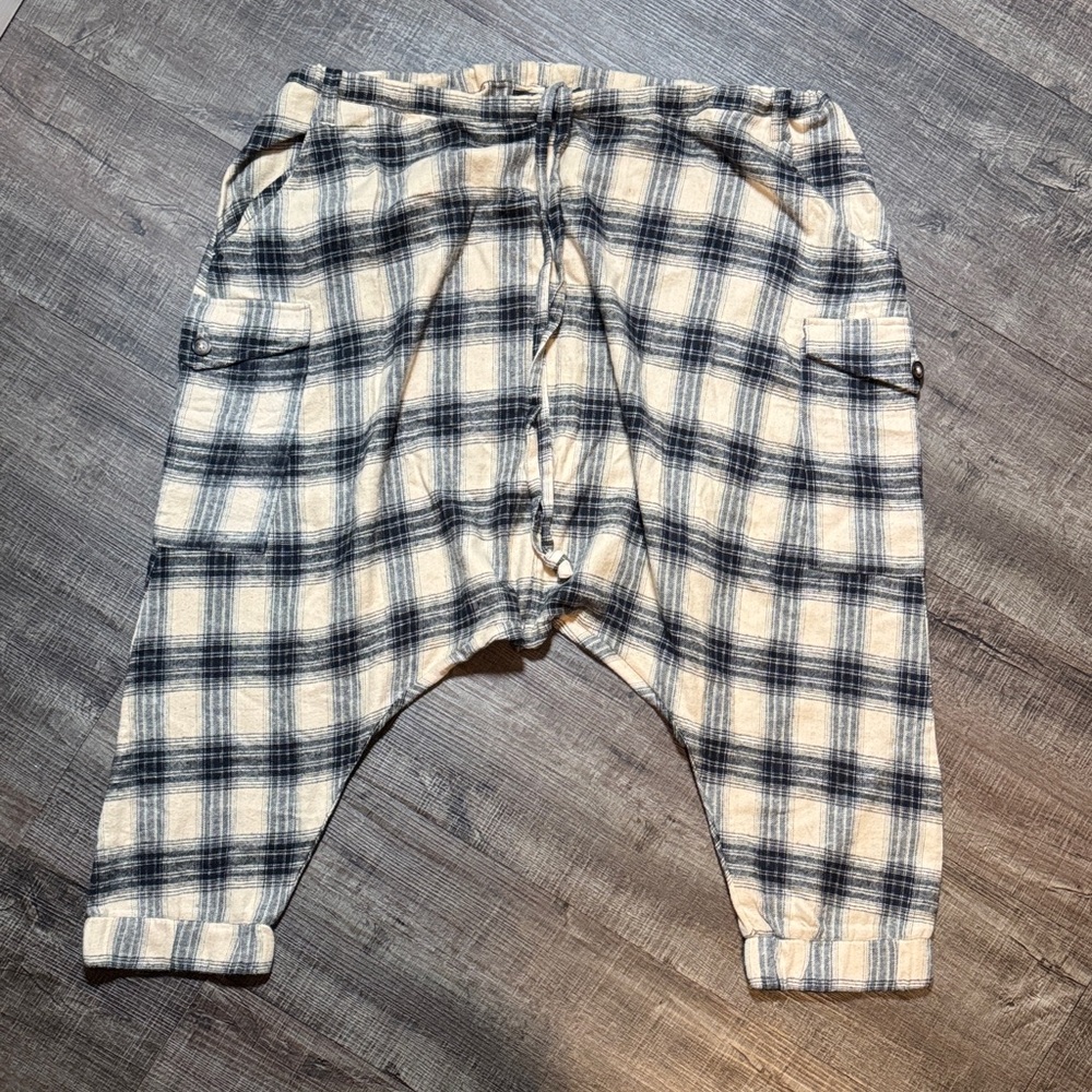 NWOT Nicholas K Black and cream Angie Pants